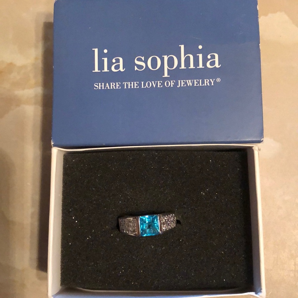 NWT Lia Sophia silver tone cubic zirconia size 7